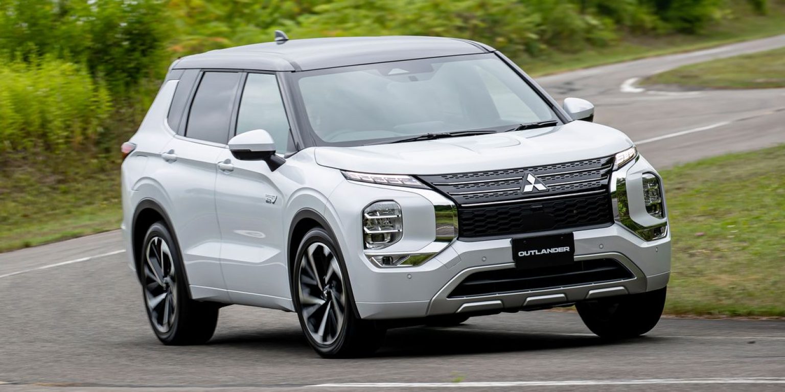 Review, Pricing, and Specs of the 2024 Mitsubishi Outlander Used Cars