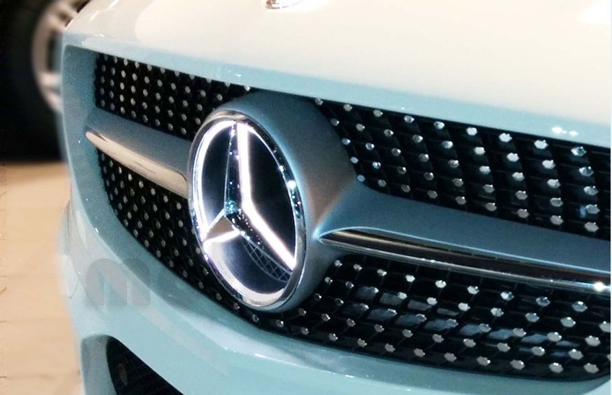 Illuminated LED Light Front Grille Star Emblem Badge for Mercedes Benz 2011-2017